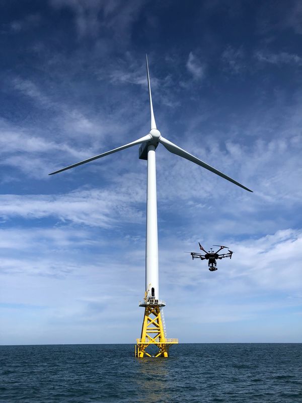 How Drones Help Workers Inspect Wind Turbines 썸네일